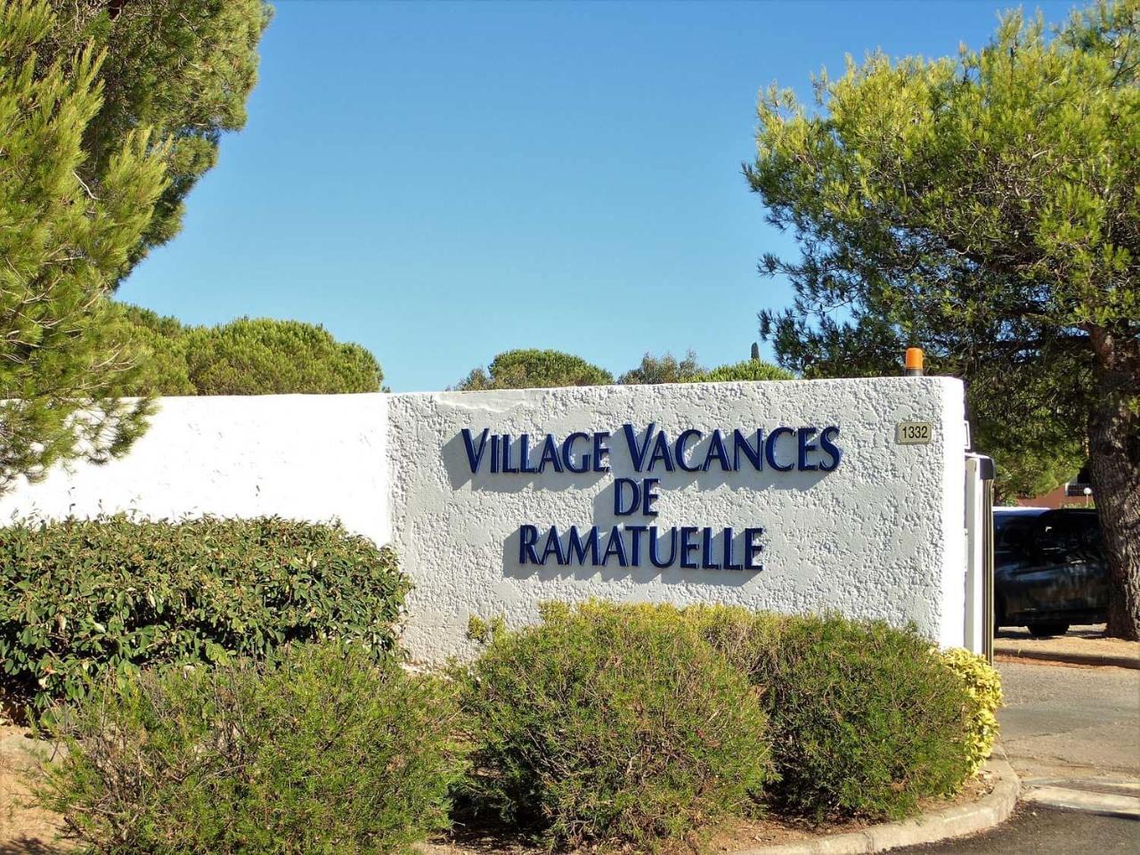 Village Vacances De Ramatuelle - Le Sentier Des Pins Экстерьер фото